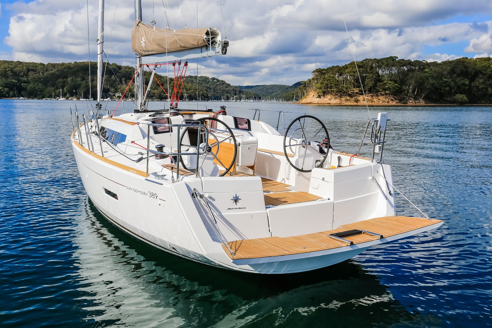 jeanneau 38 sailboat