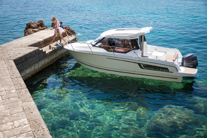 The new Jeanneau Merry Fisher 795