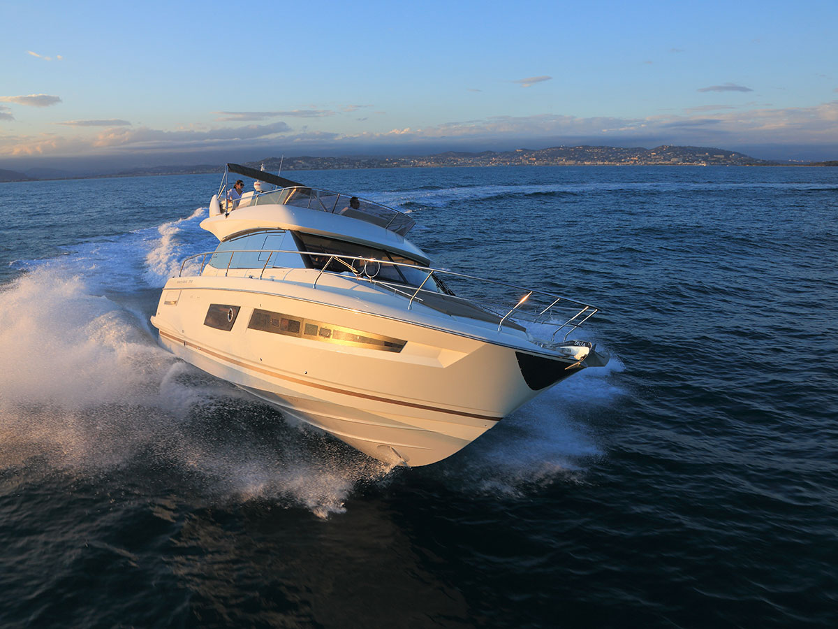 A virtual tour of the new Prestige 450