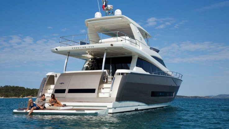 Two Awards for the PRESTIGE 750