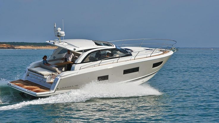 Full review of the new Jeanneau Leader 40