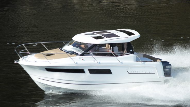 Review of the Jeanneau Merry Fisher 855